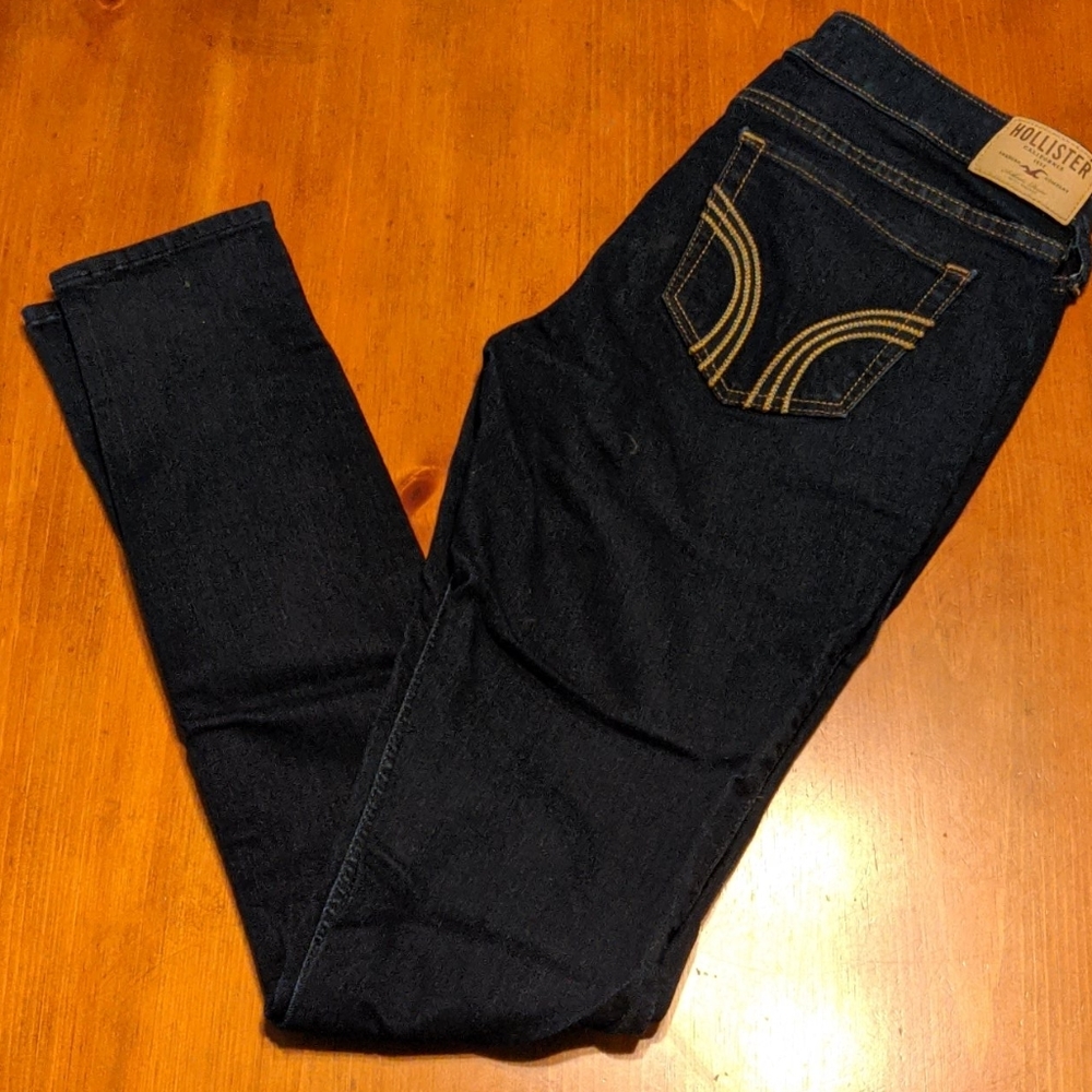 Hollister skinny jeans
